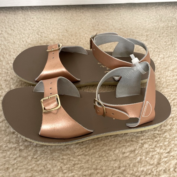 Salt Water Sandals by Hoy Shoes: Sun-San Surfer in Rose Gold - Picture 3 of 5